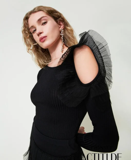 Pull Ajusté Avec Ajour Et Tulle
