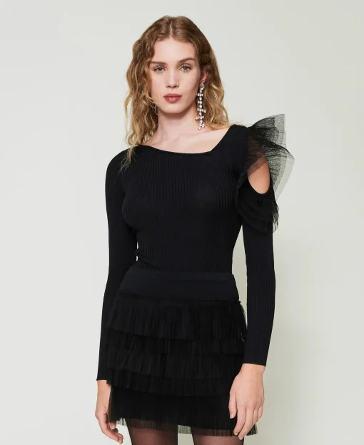 Pull Ajusté Avec Ajour Et Tulle