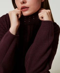 Pull Col Montant Avec Torsades Et Strass