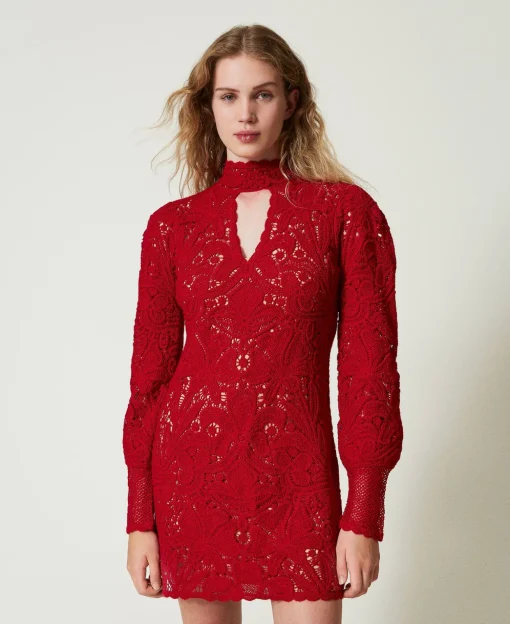 Robe Courte En Maille Florale Au Crochet