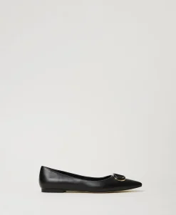 Ballerines En Cuir Avec Oval T