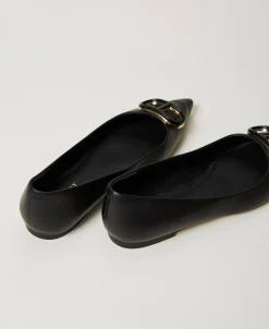 Ballerines En Cuir Avec Oval T