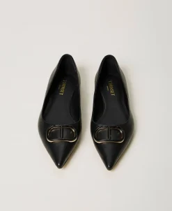 Ballerines En Cuir Avec Oval T
