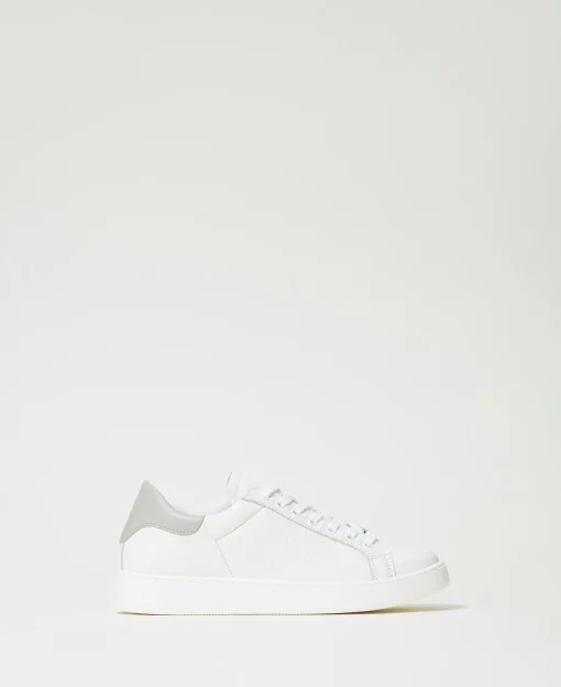 Baskets En Cuir Avec Oval T