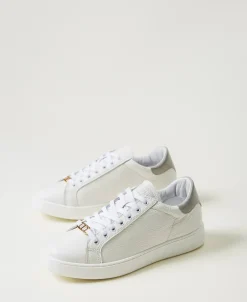 Baskets En Cuir Avec Oval T