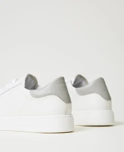 Baskets En Cuir Avec Oval T