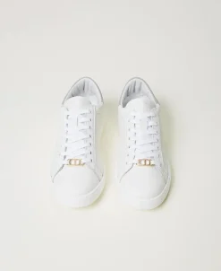 Baskets En Cuir Avec Oval T