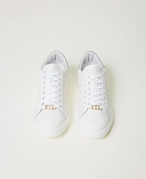 Baskets En Cuir Avec Oval T