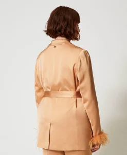 Blazer En Satin Avec Plumes