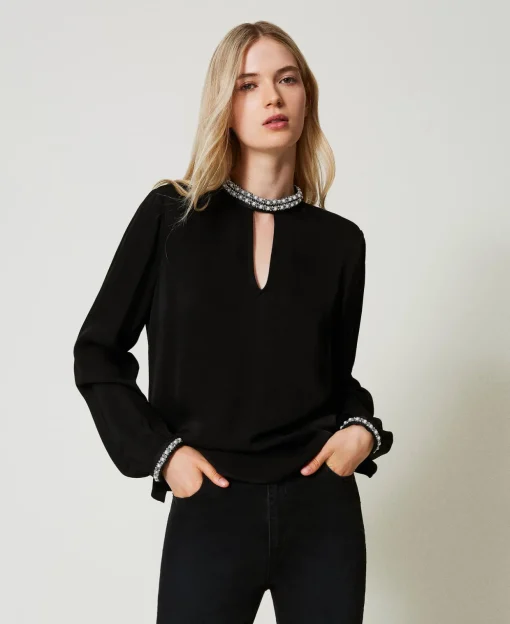 Blouse En Crêpe Avec Broderies