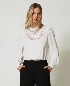Blouse En Crêpe Avec Broderie Florale