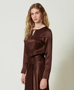 Blouse En Satin Avec Oval T