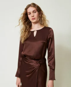 Blouse En Satin Avec Oval T