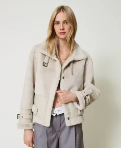 Blouson En Fausse Fourrure Avec Brides
