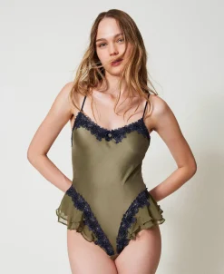 Body En Soie Avec Macramé Et Strass