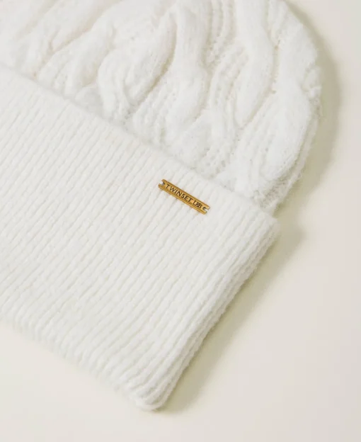 Bonnet En Maille Torsadée