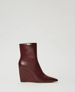 Bottines Avec Semelle Compensée Et étiquette Siglée