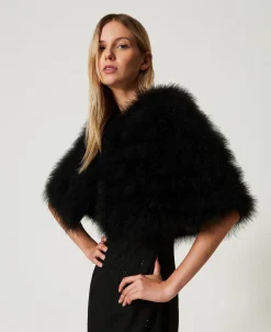 Cape Courte Avec Plumes