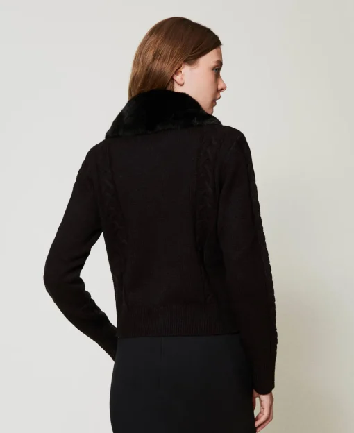 Cardigan Court Avec Col En Fausse Fourrure