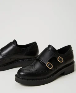 Chaussures En Cuir Avec Brides