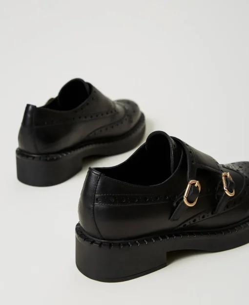 Chaussures En Cuir Avec Brides