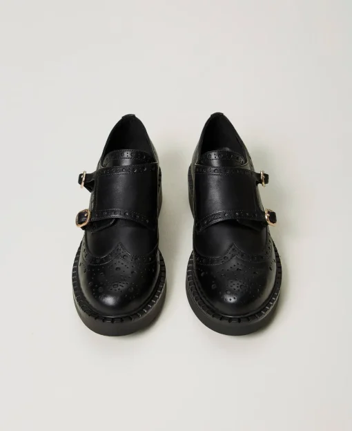 Chaussures En Cuir Avec Brides