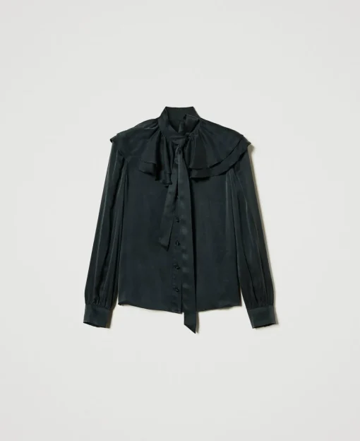Chemise En Satin De Soie Avec Volants