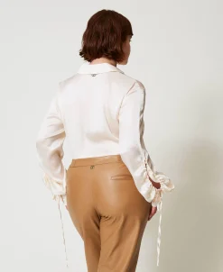 Chemise En Satin Martelé Avec Ajour