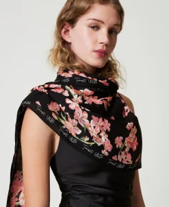 Keffieh Avec Imprimé Floral