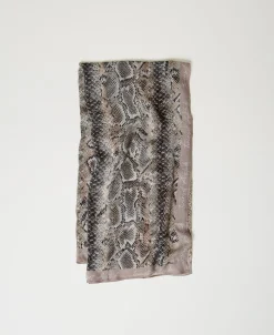 Keffieh En Crêpe Georgette Avec Imprimé Serpent