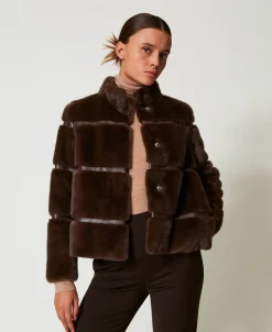 Manteau Court En Fausse Fourrure Avec Incrustations