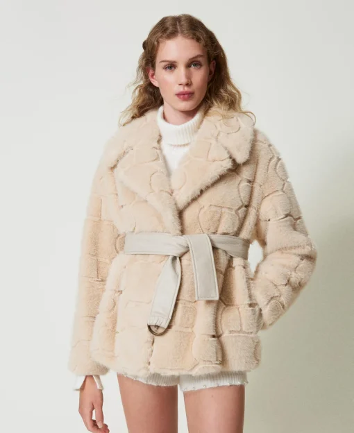 Manteau Court En Fausse Fourrure Avec Oval T