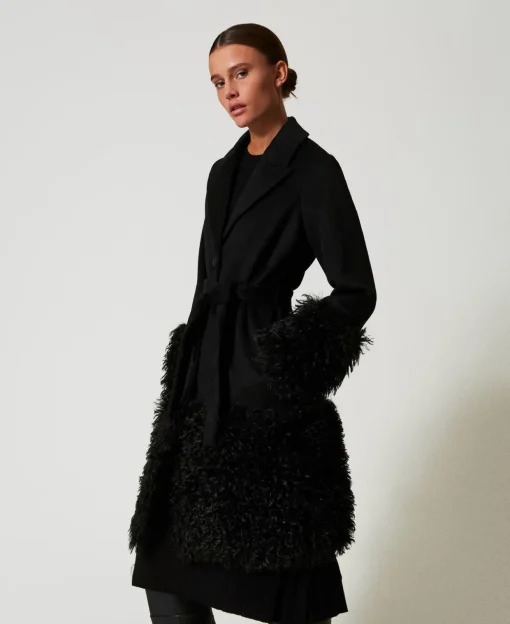Manteau En Drap De Laine Mélangée Et Fausse Fourrure