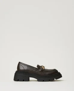 Mocassins Avec Barrette Oval T