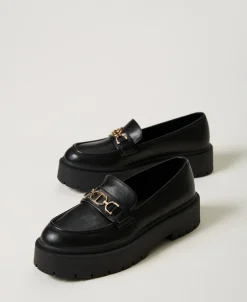 Mocassins Avec Barrette Oval T