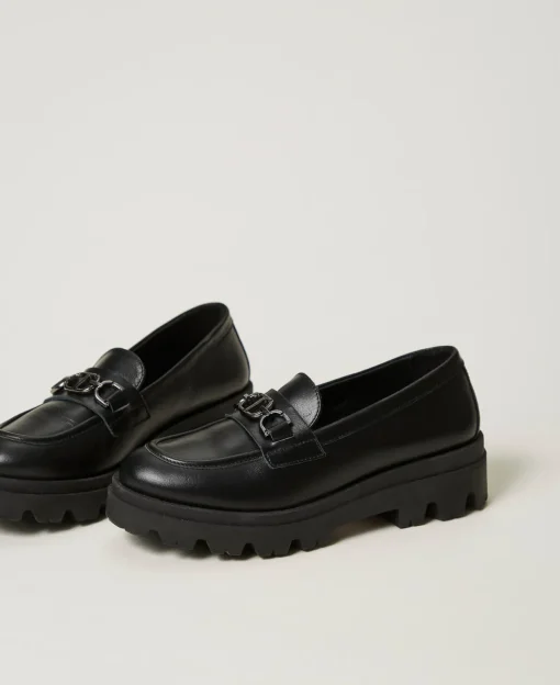 Mocassins En Cuir Avec Oval T