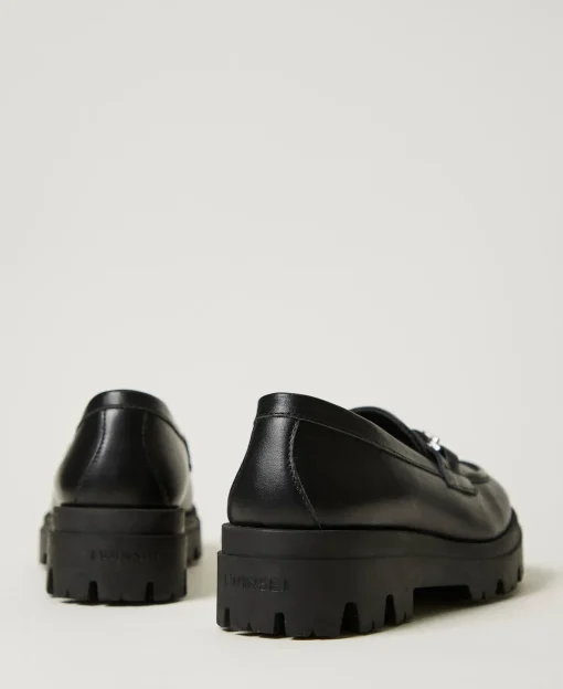 Mocassins En Cuir Avec Oval T