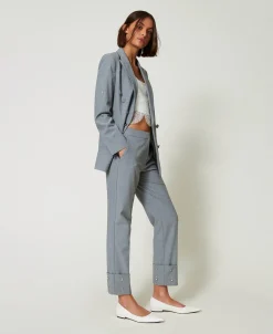 Pantalon Avec Broderies Réalisées à La Main