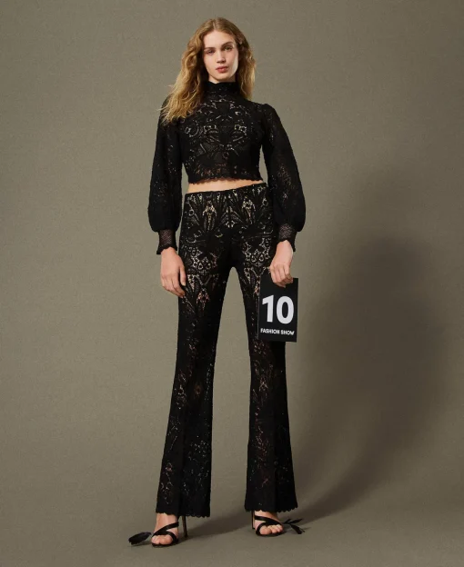 Pantalon En Maille Florale Au Crochet