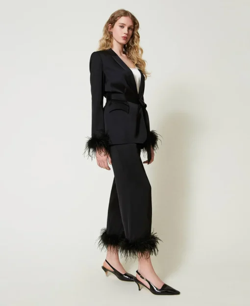 Pantalon En Satin Avec Plumes