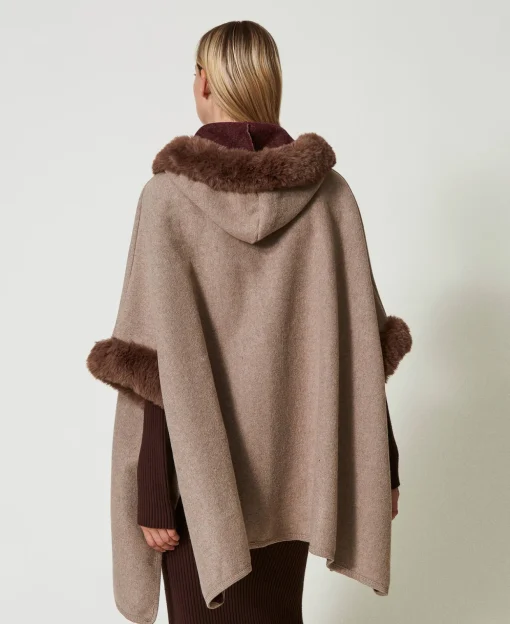 Poncho En Drap Et Fausse Fourrure