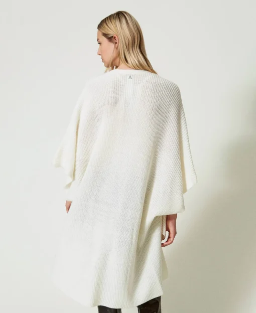 Poncho En Maille Avec Broderies