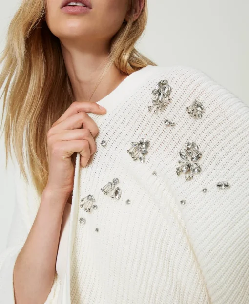 Poncho En Maille Avec Broderies