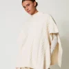Poncho En Maille Avec Torsades