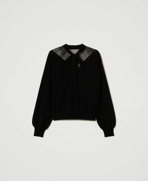 Pull Avec Dentelle Et Nœud