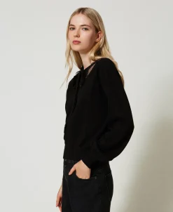 Pull Avec Dentelle Et Nœud