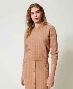 Pull Avec Mélange De Points