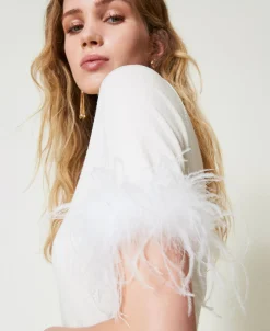 Pull Col Montant Avec Plumes