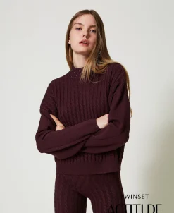 Pull Col Montant Avec Torsades Et Strass