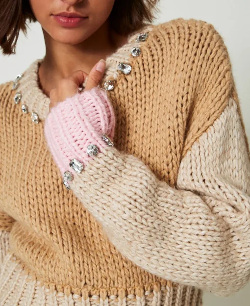 Pull Color Block Avec Broderies Réalisées à La Main